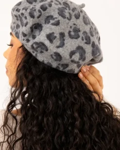 Beret léopard