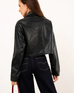 Chemise crop simili