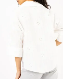 Chemise fleurs brodées