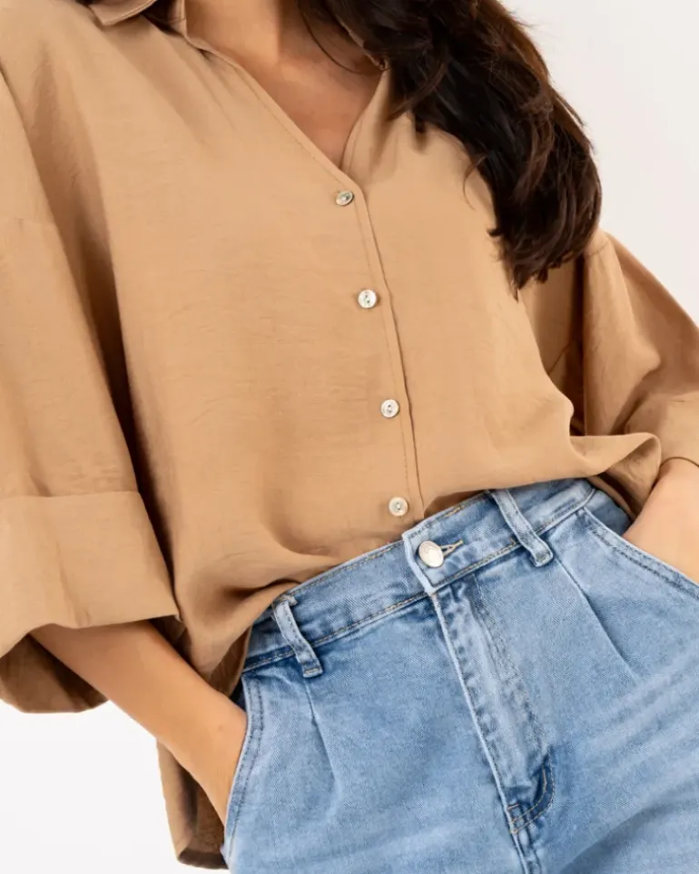 Chemise n艙uds dos