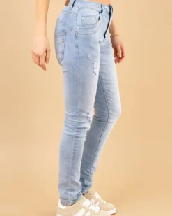 Jean boyfriend