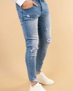 Jean déchiré