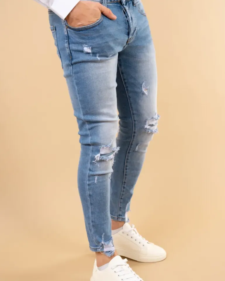 Jean déchiré