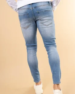 Jean déchiré