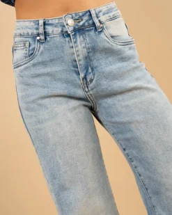 Jean large bas déchiré