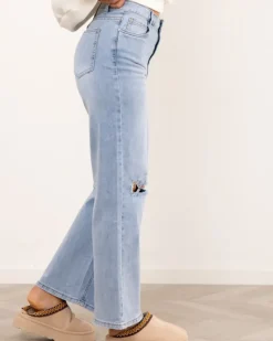 Jean large trou genou