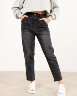 Jean mom