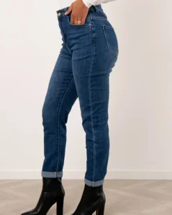 Jean mom