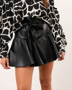 Jupe short simili