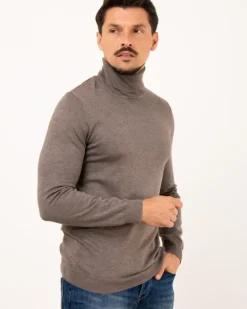 Pull col roulé
