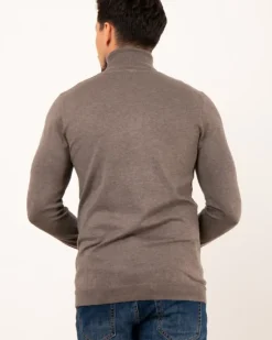 Pull col roulé