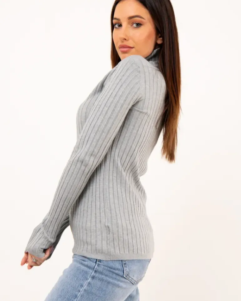 Pull col roulé stries