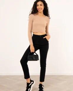 Pull lacet