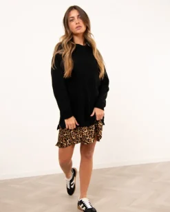 Robe bas léo