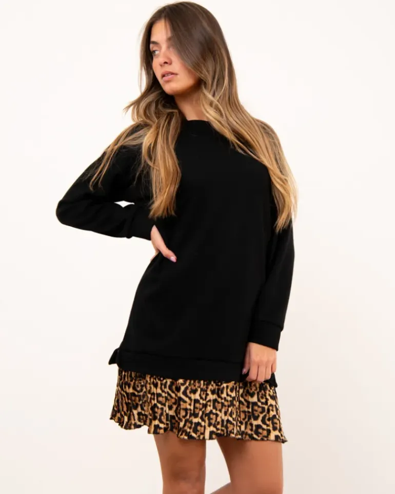 Robe bas léo