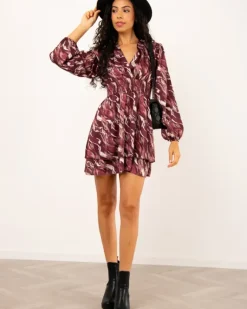 Robe lie de vin