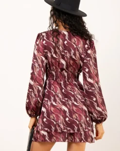 Robe lie de vin