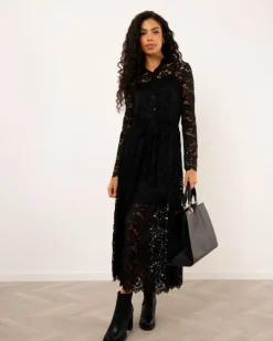 Robe longue dentelle
