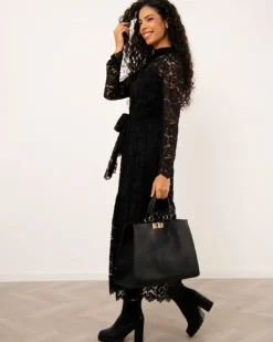 Robe longue dentelle