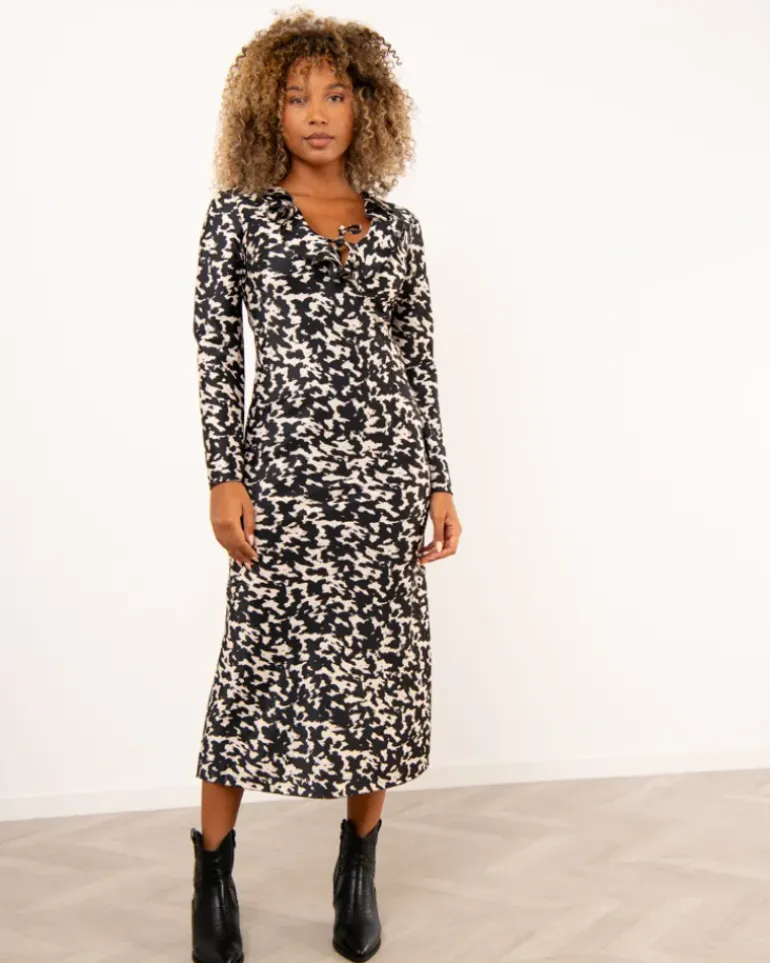 Robe longue volants