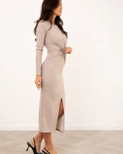 Robe maille noeuds