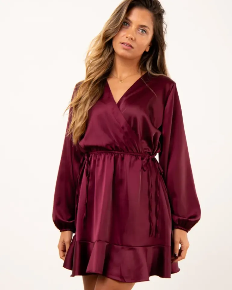 Robe satinée