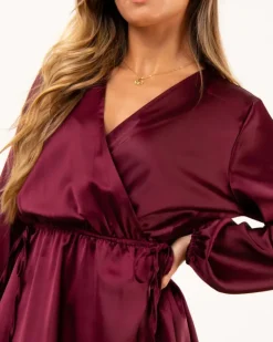 Robe satinée