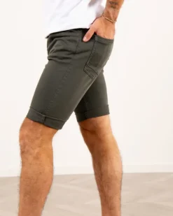 Short Mald
