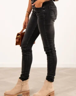 Slim noir