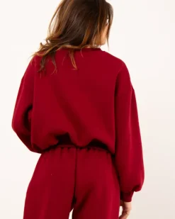 Sweat court oversize