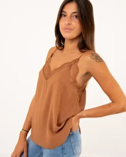 Top dentelle