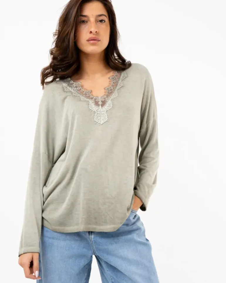 Top v dentelle