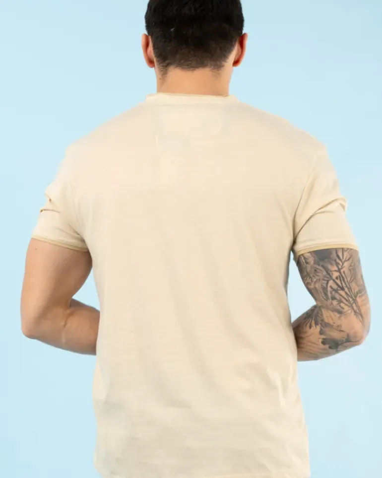 T-shirt col en v