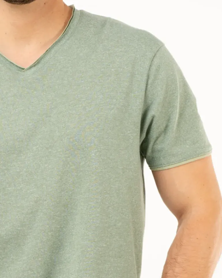 T-shirt col en v