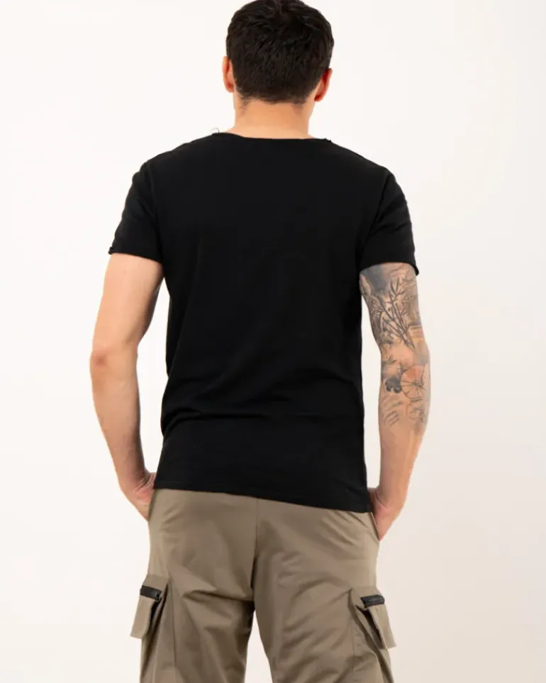 T-Shirt col v