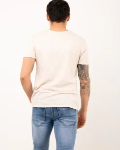 T-Shirt col v