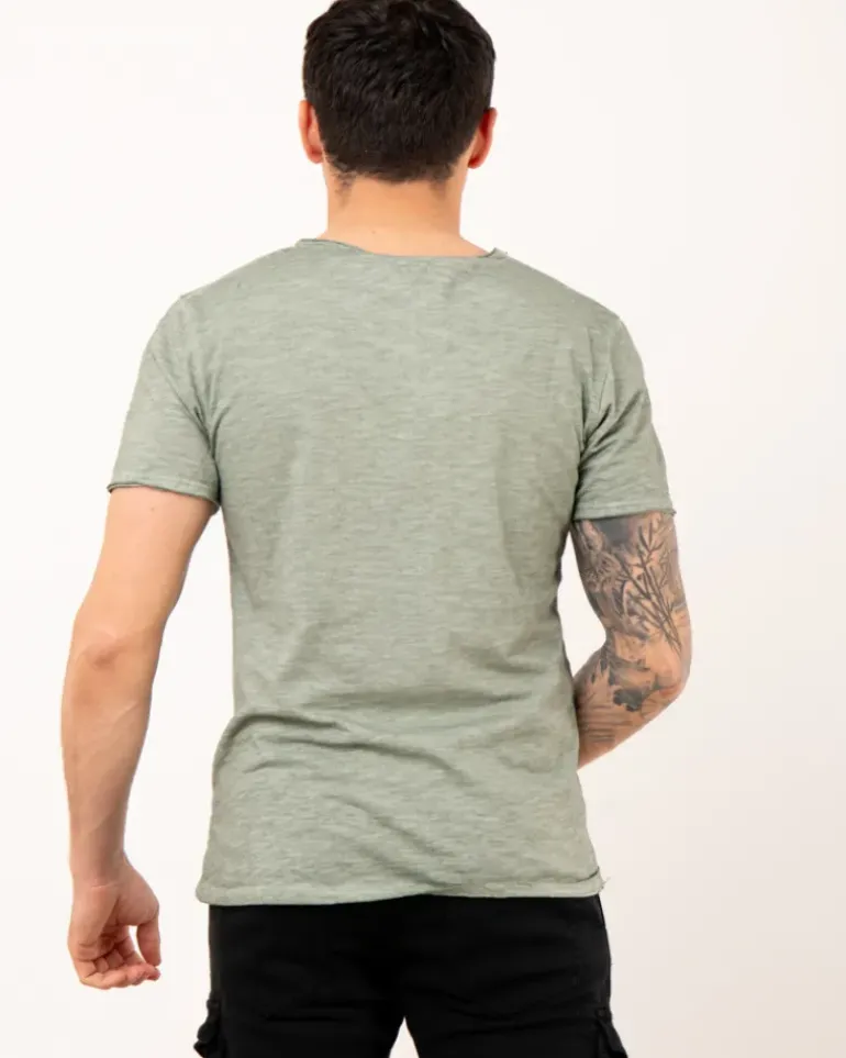 T-Shirt col v