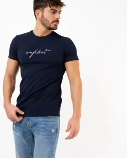 T-Shirt confident