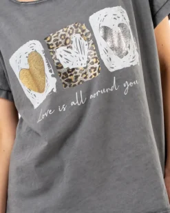 T-Shirt délavé coeurs