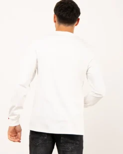 T-shirt ours