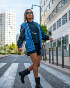 Veste c艙urs sans manches