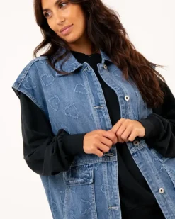 Veste c艙urs sans manches